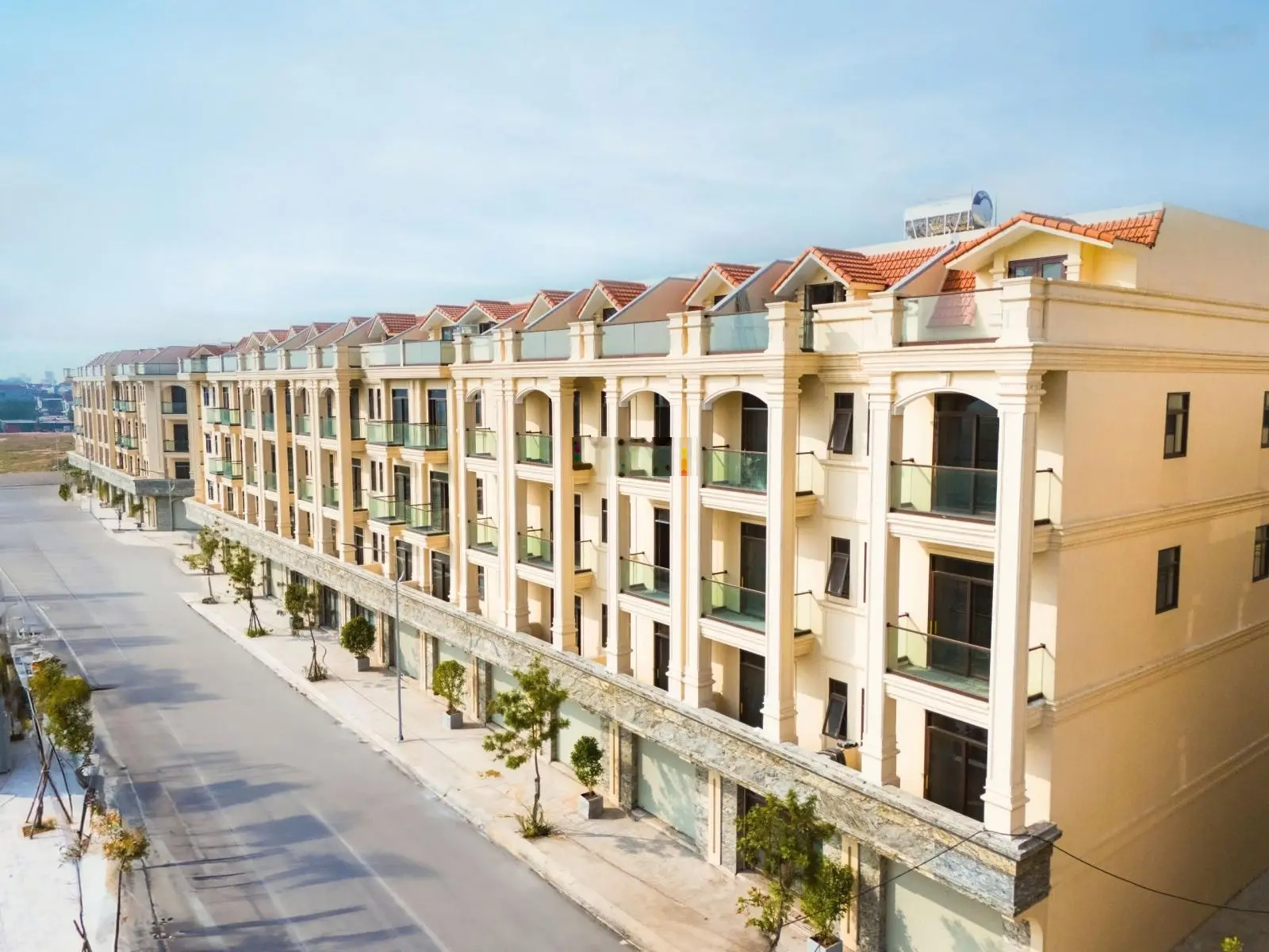 Bán shophouse Him Lam Thường Tín 12, x tỷ. DT 81m2, MT 5m, 5 tầng. Rẻ nhất thị trường