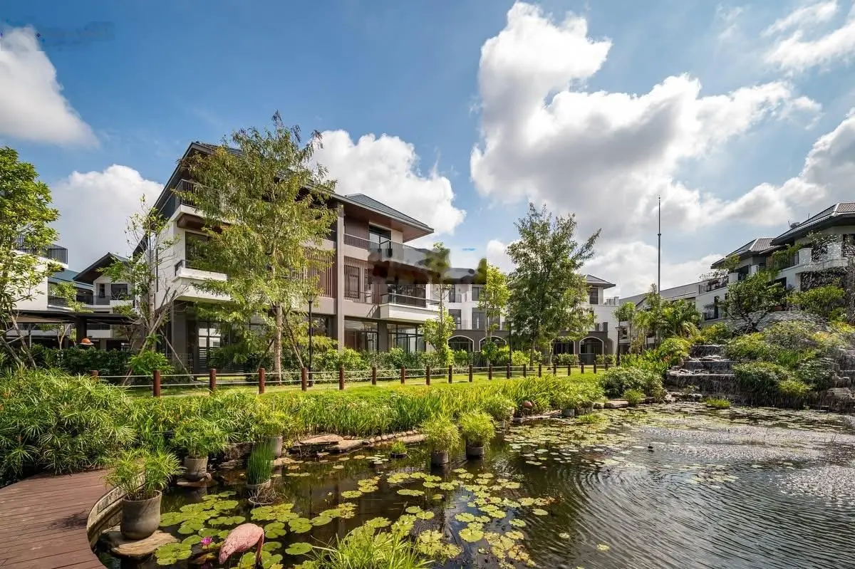 Bán nhanh biệt thự thự song lập ID Junction 120m2. Em Lena 0932890098