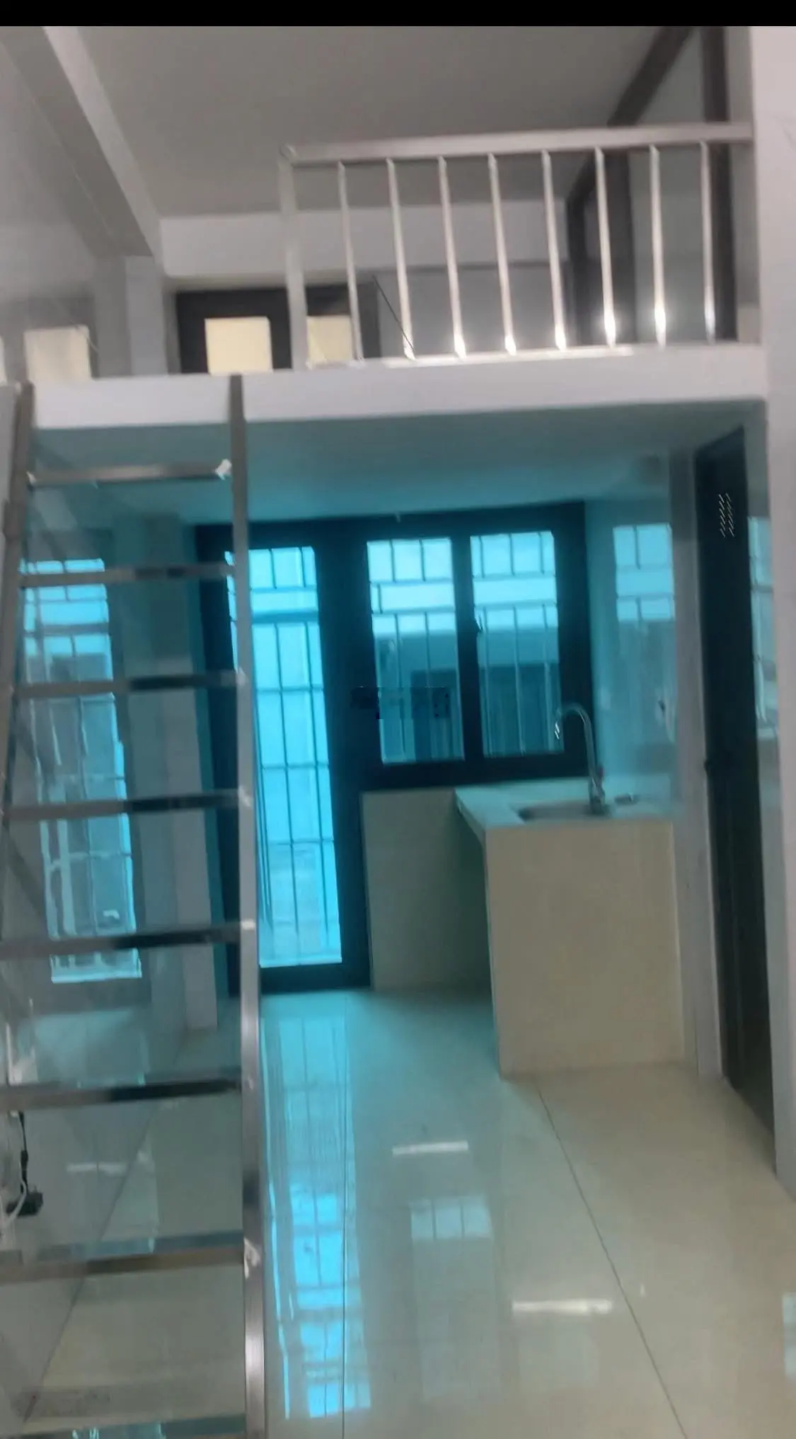 Cắt Lỗ Cần tiền bán gấp,nhà dân xây mới 5tầng TM ,Ngõ thông ,nông gần phố DT 48 m2 8P ngủ,10tyx CTL