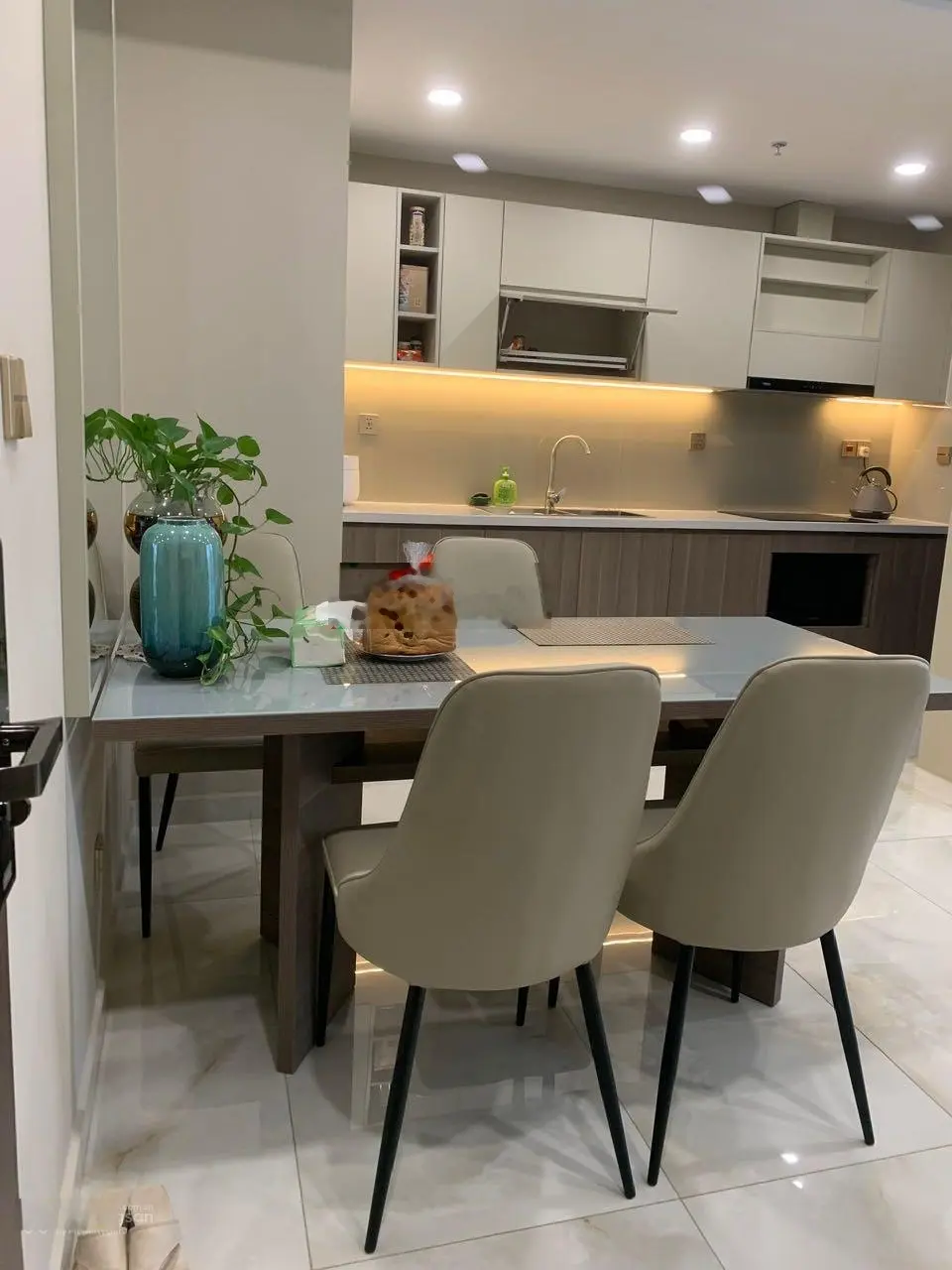 Căn hộ chung cư Asscentia 2 phòng ngủ nhà đẹp sẵn HĐ thuê, giá bán 6,6 tỷ VND , LH Lan 0906 743 ***