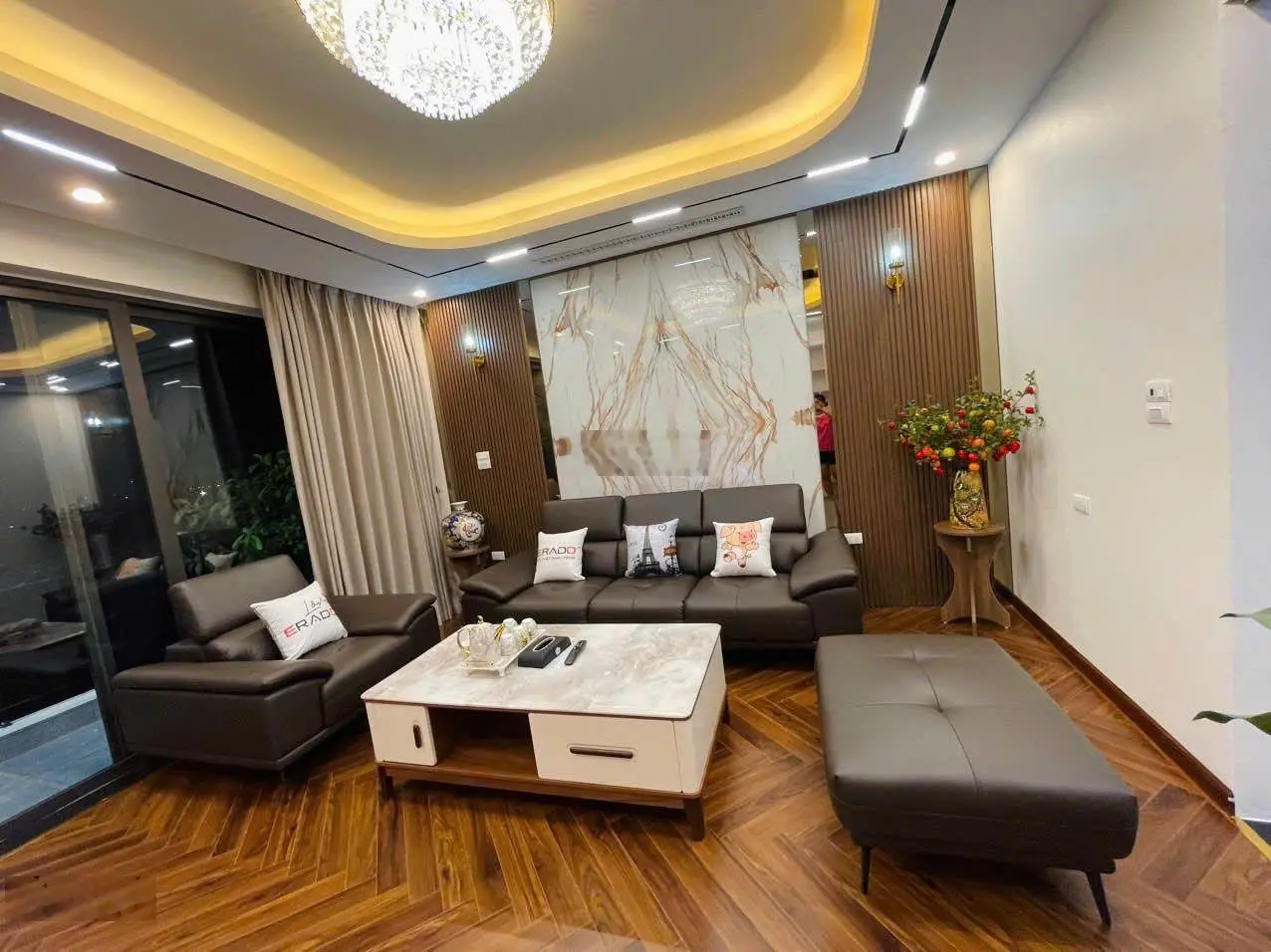 NHÀ VEW HỒ, KHU ĐẤU GIÁ CỰ KHỐI DÂN XÂY, ĐỂ LẠI NỘI THẤT, KINH DOANH TỐT