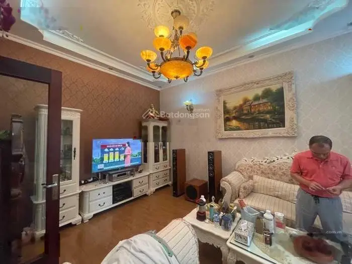 Phân lô víp siêu hiếm phố quan nhân- vỉa hè - gara, oto tránh và dừng đỗ - 2 thoáng