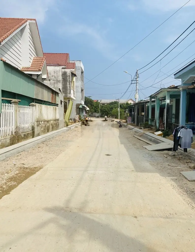 Bán gấp lô đất sát đường Trần Phú 33m chỉ vài trăm mét