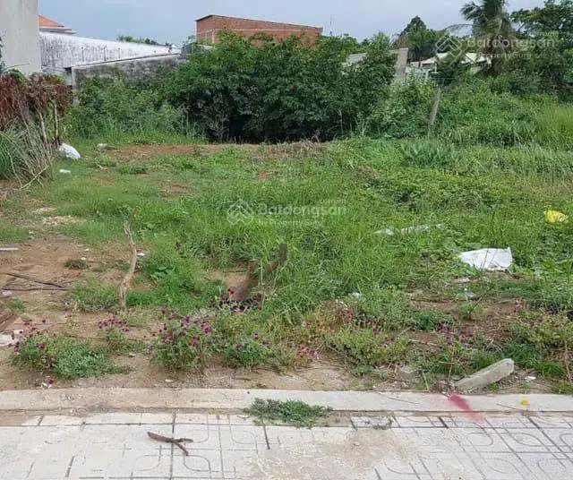 Bán đất giá chỉ 600 triệu VND tại Bến Tre, diện tích 120m2