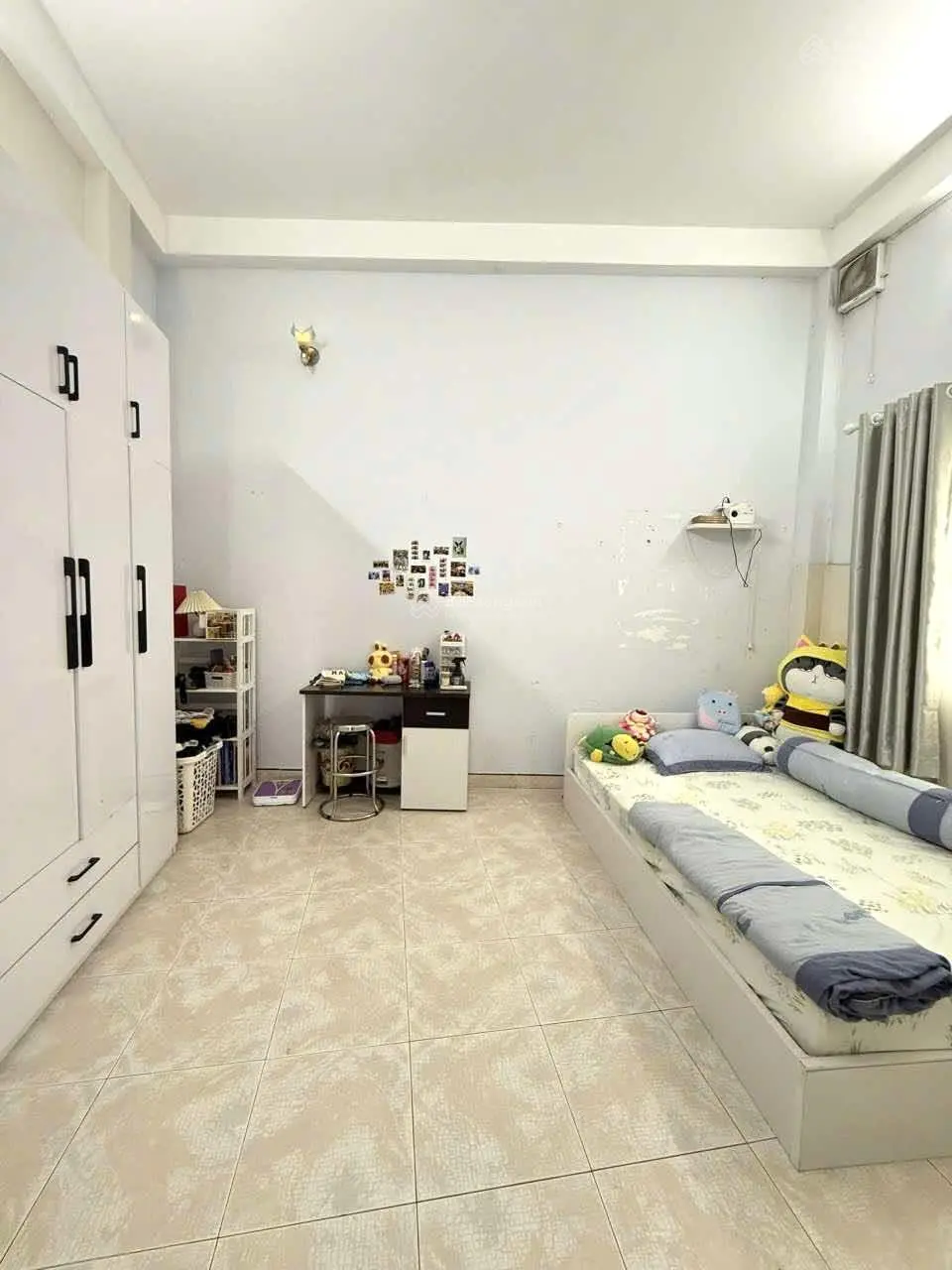 Gần etown cộng hoà. nhà mới đẹp. 4.5 x18.5m nở hậu. hoàn công đủ. tặng nội thất. chỉ 8.7t mq 66