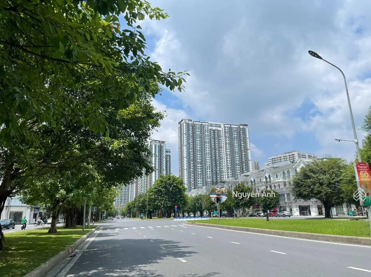 Bán liền kề 70,8m2 mặt đường 52m Ngọc Trai 6 Vinhomes Ocean Park giá chỉ 19 tỷ