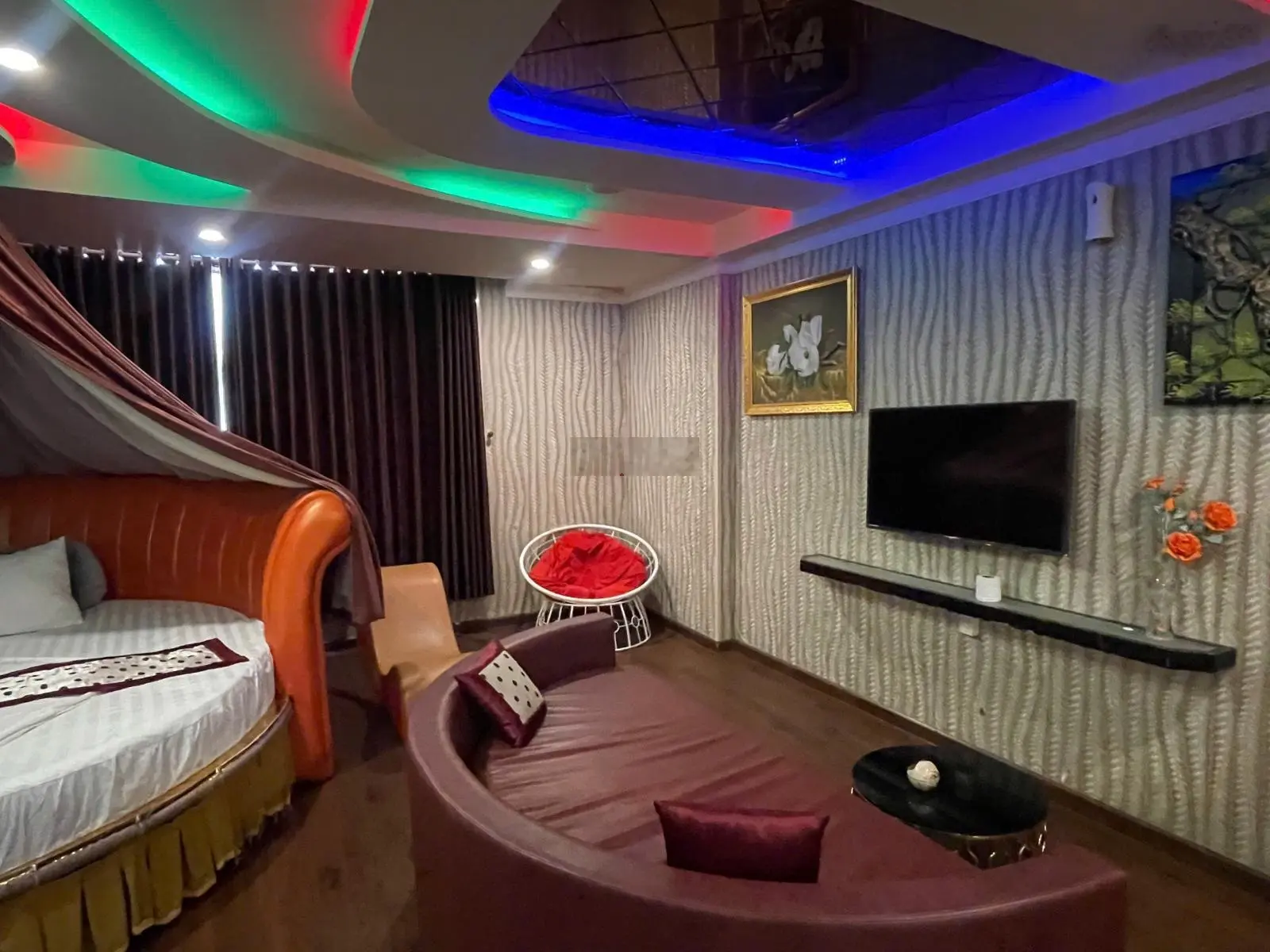 Siêu phẩm dòng tiền, tại Trung Sơn, 120m2 (6x20), 7 tầng, DT 250tr/tháng, vị trí đẹp nhất KDC