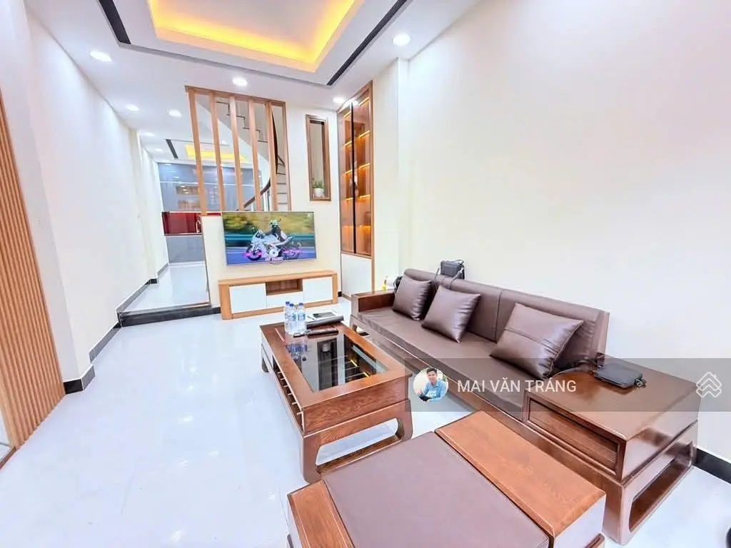 Chỉ 8.2 tỷ!Bán nhà 40mx5t mễ trì nam từ liêm,ngõ nông gần ô tô,full nội thất mới tinh,mặt tiền rộng