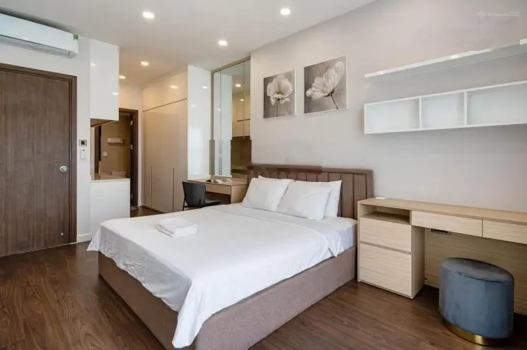 Bán căn hộ CC Carillon 7 Q. Tân Phú, 3PN, 112m2, giá: 4 tỷ 5. Sổ, nhà đẹp, LH: 0898 523 *** Như Ý