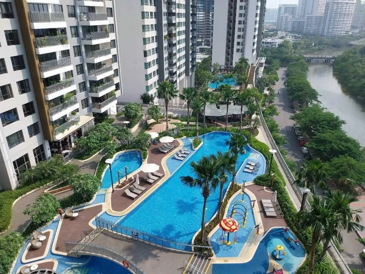 Căn hộ The View 2PN, 2WC diện tích 91m2, full nội thất, vào ở được ngay, lãi suất vay chỉ 5.5%/năm