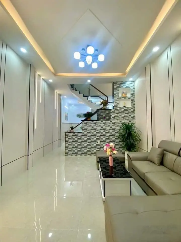 NHÀ MỚI XÂY - NGAY PHẠM VĂN CHIÊU - NHÀ 2 TẦNG - 57M2 - 2 PHÒNG NGỦ - GIÁ 4.85 T.Ỷ - CHỦ TẶNG FULL
