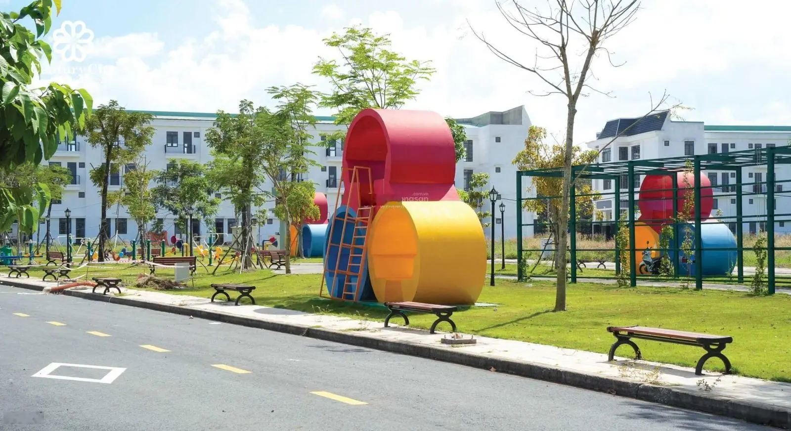 Đất Bình Sơn đường đi sân bay quốc tế, 100m2 full thổ cư giá 1,550 tỷ sổ hồng vĩnh viễn
