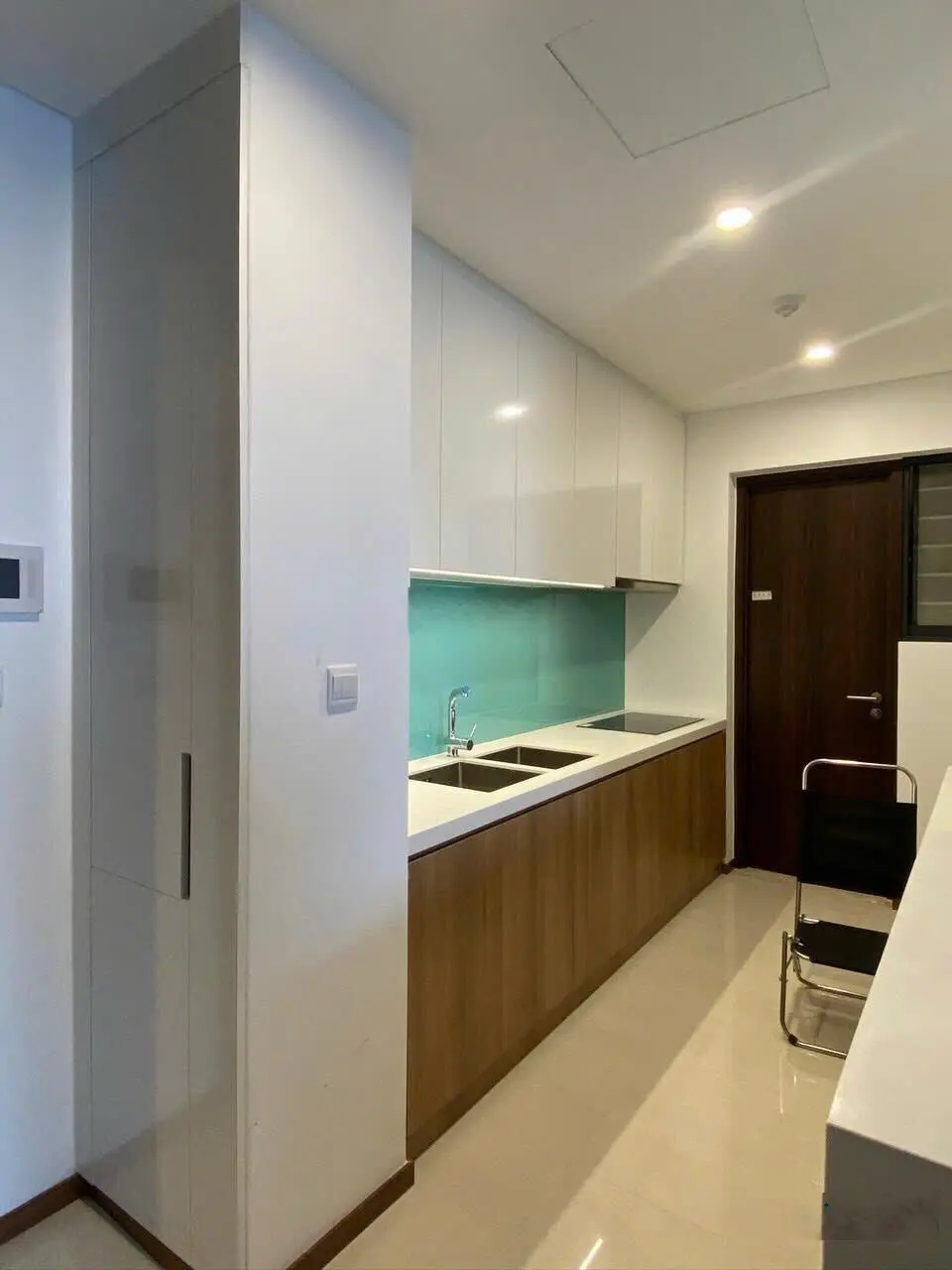 One Verandah: Bán căn hộ 2PN Full Nội thất chỉ 5.7 tỷ all in
