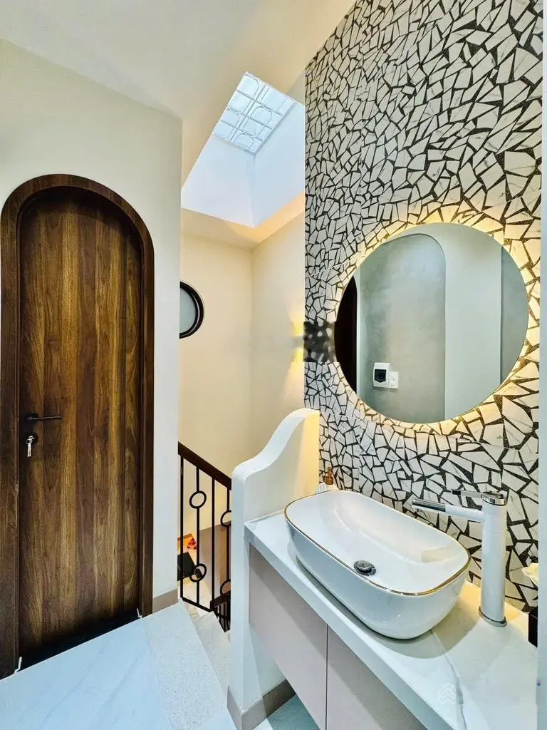 Bình thạnh - cách cây cầu qua q1 - 21m2- giá nhỉnh 3 ,1 tỷ-