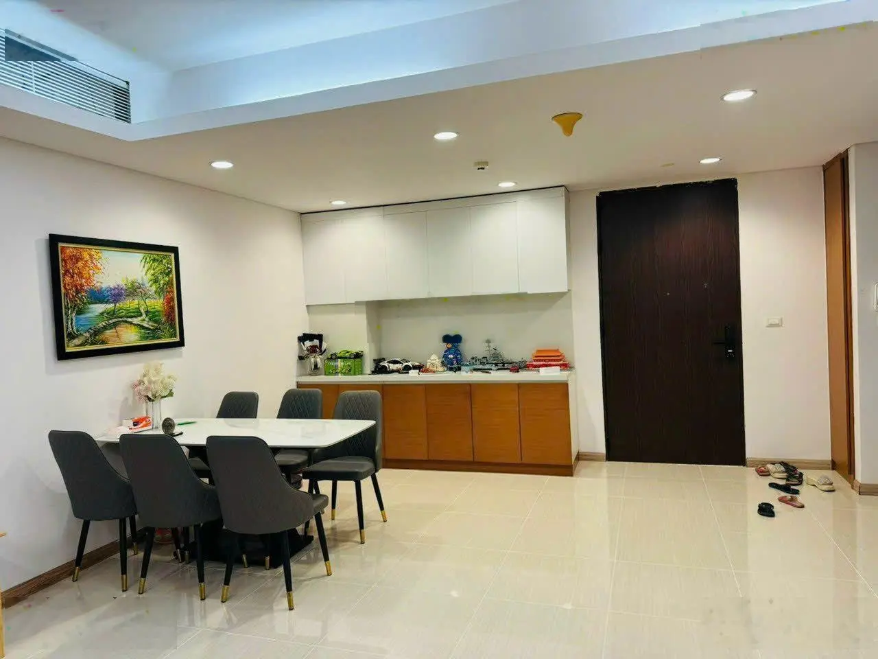 (HIẾM GIÁ RẺ) Bán Căn hộ chung cư tại Dolphin Plaza, diện tích 110 m2, 2PN+1. LH 0968 201 ***