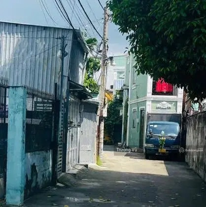 bán nhà 3 tầng hẻm xe tải 5,5x17 94m2 sát mặt tiền đường12, tam bình, giá 6ty8 đang thuê 16tr/th