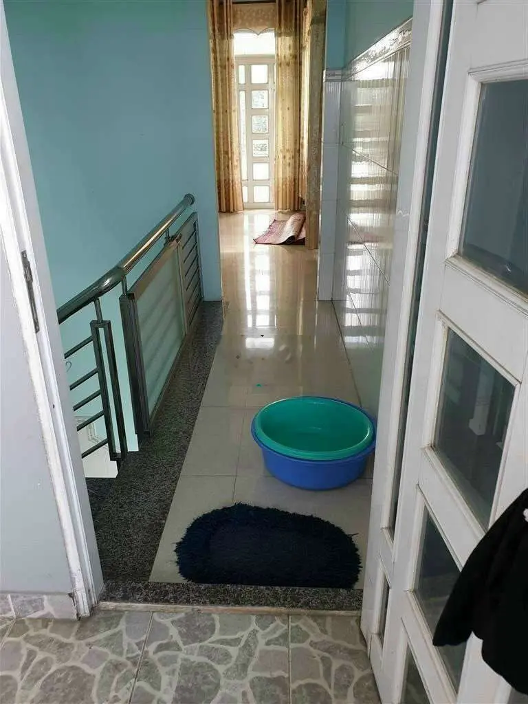 bán nhà MT dương công khi 1 trệt 2 lầu gần ngã 3 giồng hóc môn