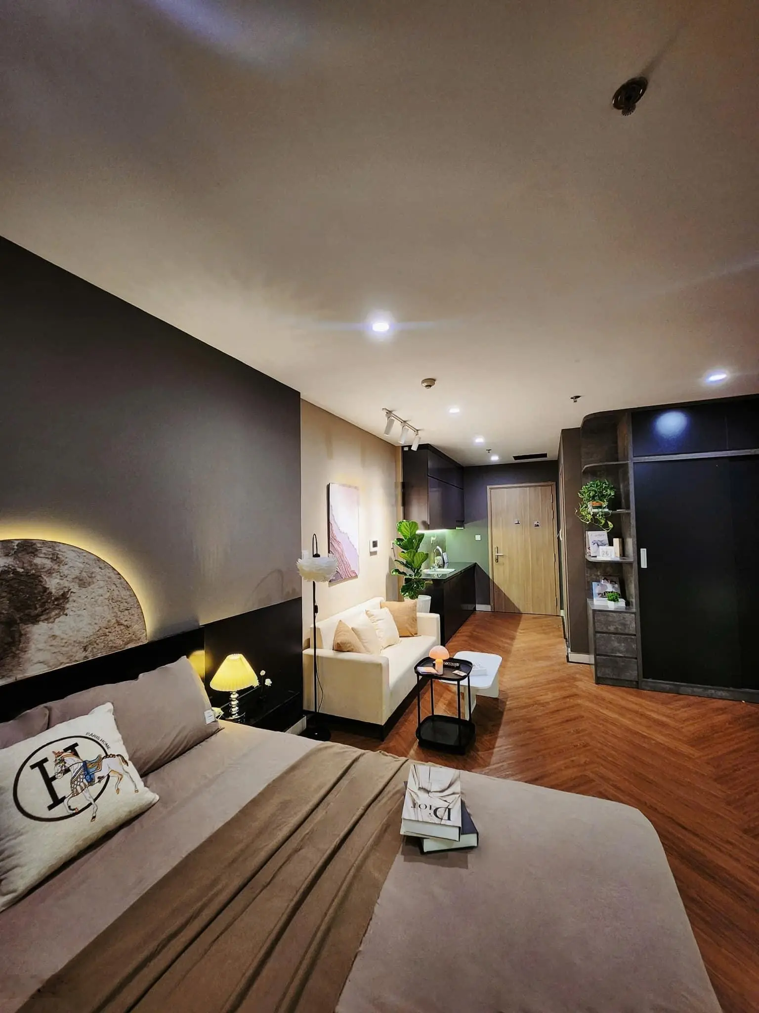 Chủ nhà gửi bán nhanh căn studio 31m2 full đồ chỉ 1,6 tỷ tại Vinhomes Ocean Park Gia Lâm