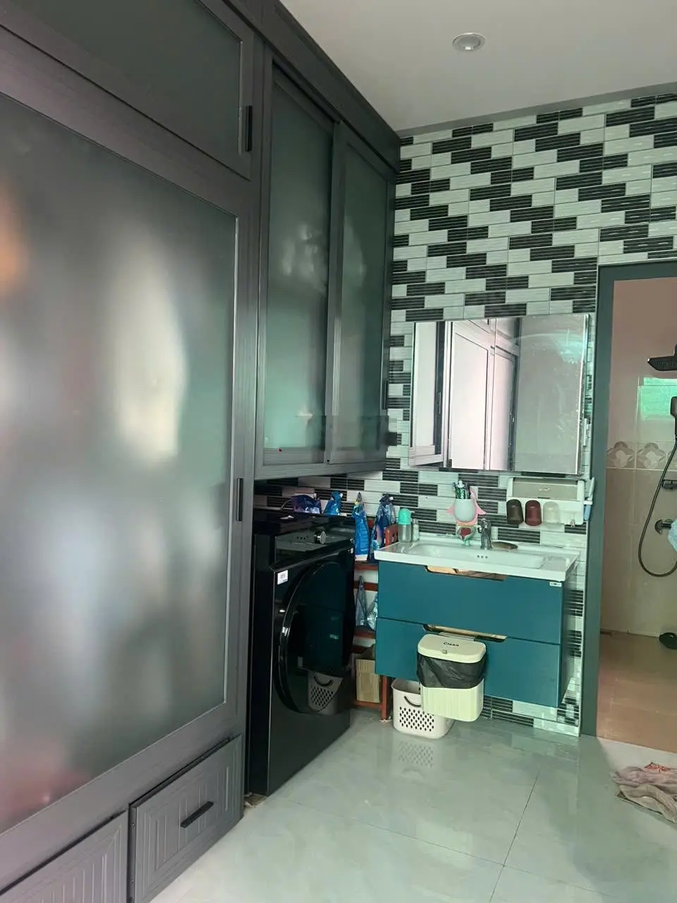 Bán căn nhà nghỉ dưỡng sân vườn 995m2 đầy đủ tiện nghi về sân bay Liên Khương chỉ 9km, chỉ 3,7 tỉ