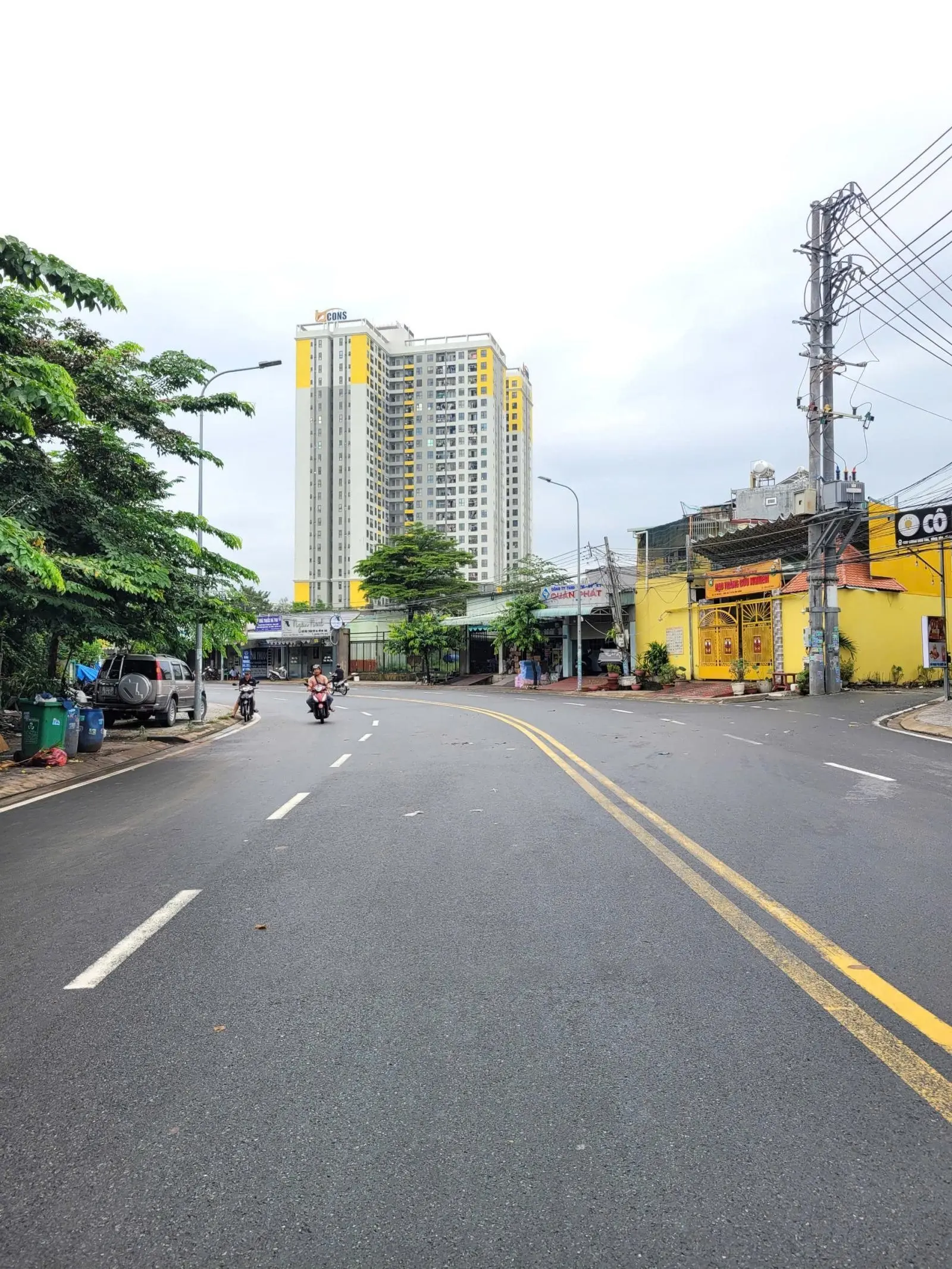 Đất MT kinh doanh, đối diện ký túc xá Làng Đại Học TPHCM.