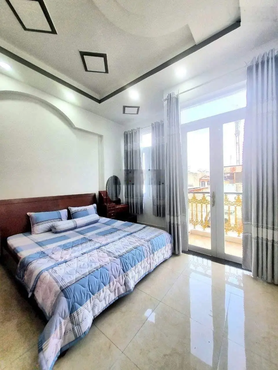 Nhà đẹp 3 lầu hẻm 1979 Huỳnh Tấn Phát (Huỳnh Thị Đồng) - thị trấn Nhà Bè