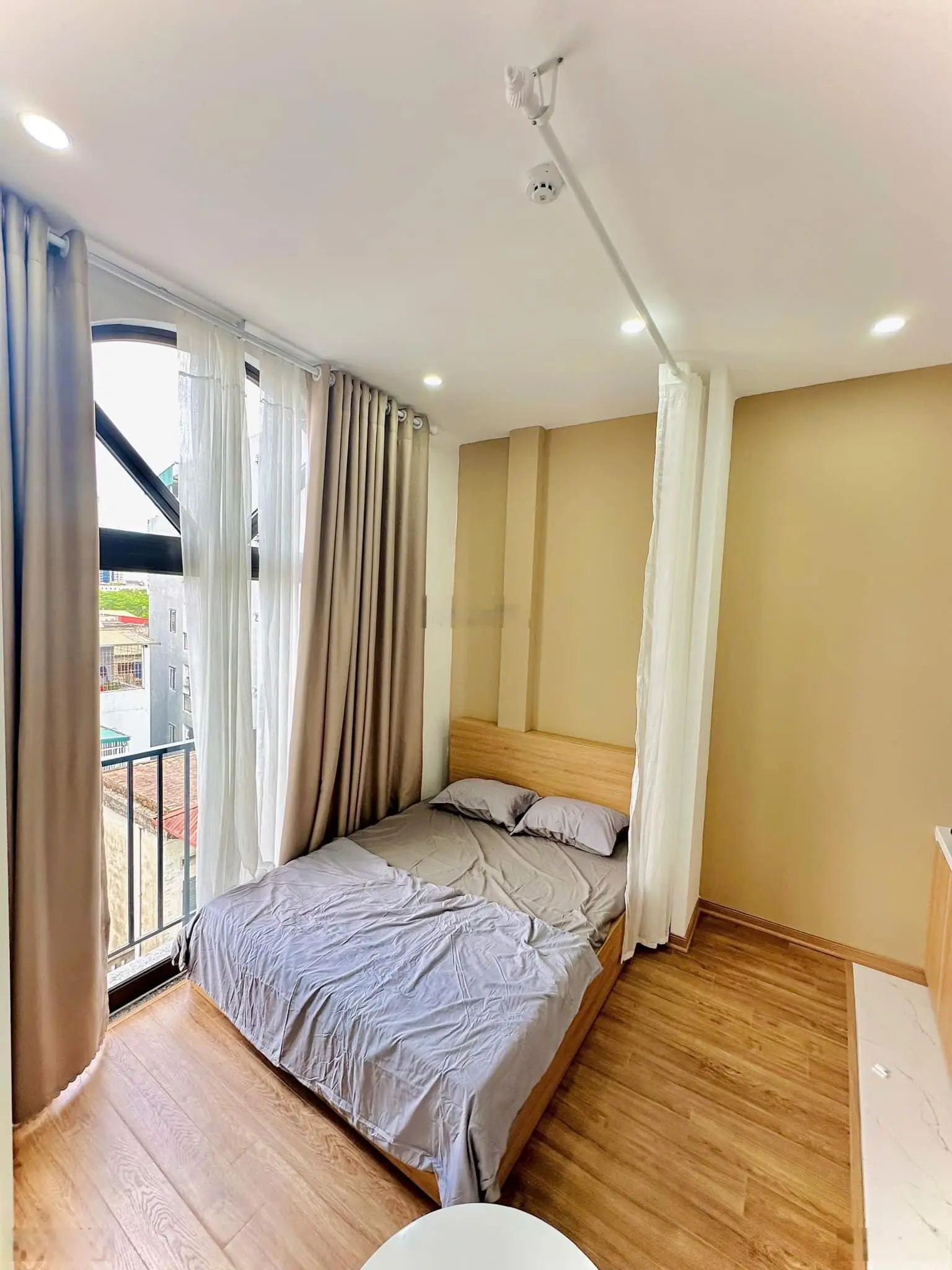 CCMN Khương Đình 10 phòng khép kín full đồ - bagac đỗ cửa - thang máy êm - dòng tiền gần 50tr/tháng