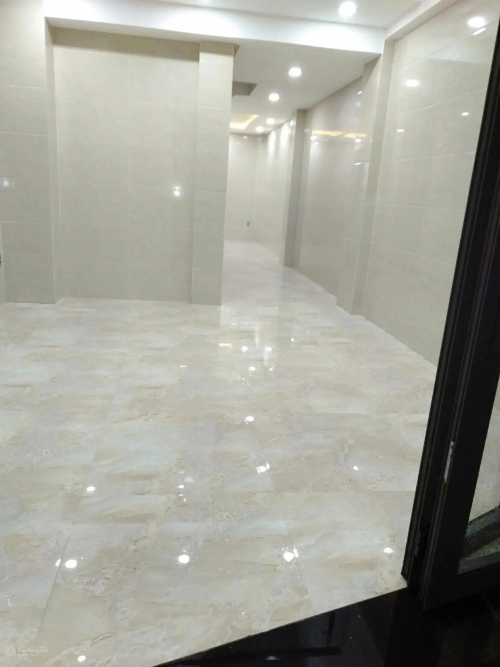 Giảm 6 tỷ bán gấp nhà 3 tầng mặt tiền Lê Quang Định, phường 7 Quận Bình Thạnh