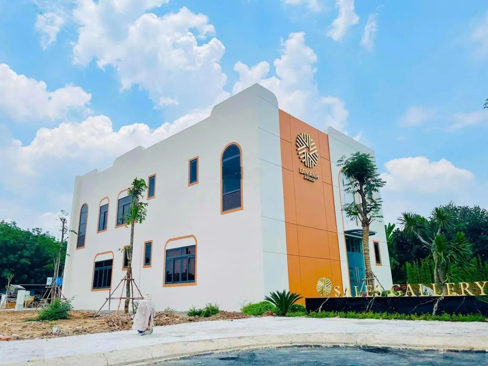 Nhà phố Lan Anh Avenue Tân Uyên khu compound khép kín, mặt tiền kinh doanh, pháp lý sổ hồng