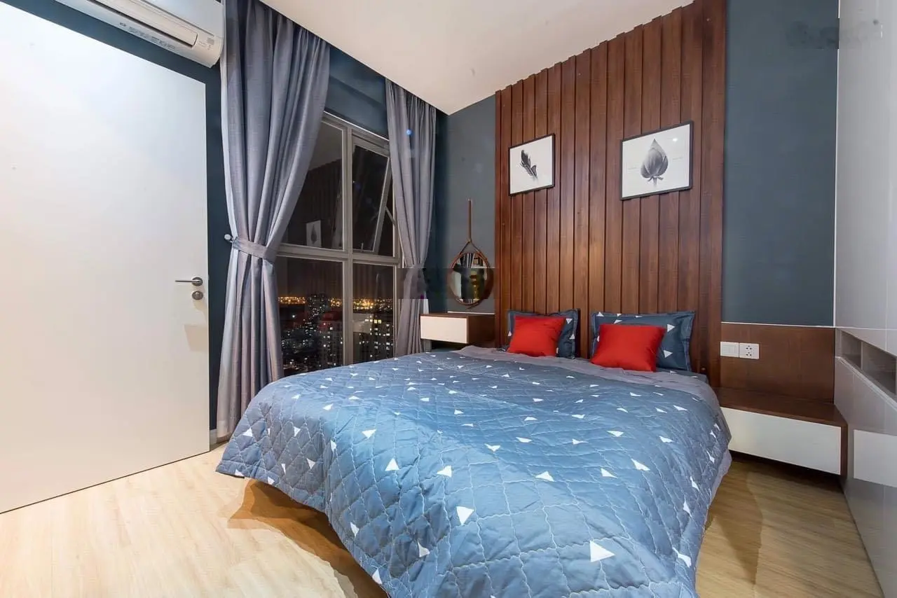 GIÁ 2 TỶ 100 TRIỆU GẤP GẤP BÁN CHUNG CƯ CHÍNH CHỦ THE GOLD VIEW QUẬN 4, 2PN, 2WC, DT 75M