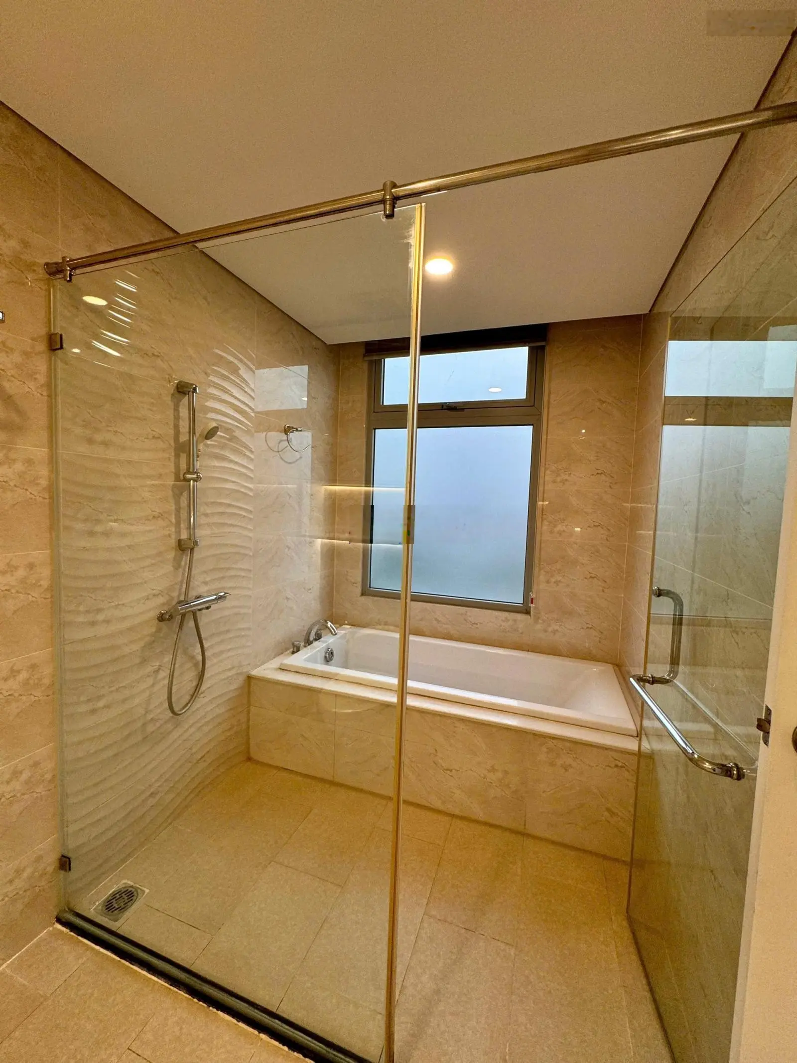 Em Thùy có quỹ căn độc quyền Vinhomes Gardenia 1,2,3,4 PN và duplex giá tốt nhất 0918 111 ***