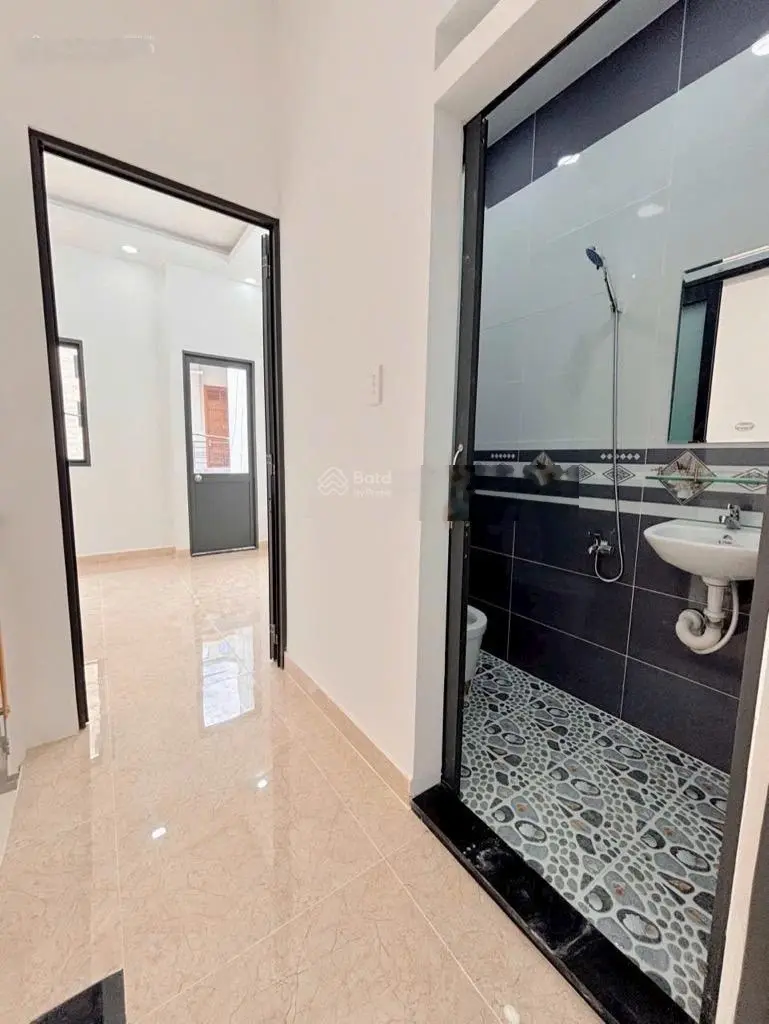 Hẻm ô tô 6 mét nhà mới dọn vào ở ngay. kinh doanh đa ngành nghề