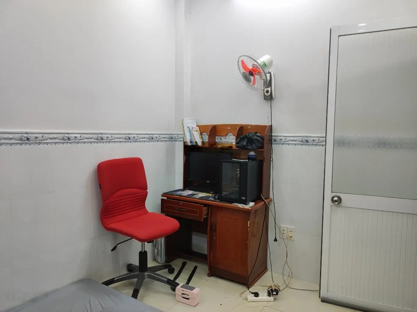 Lê đình cẩn Hẻm xe tải - Nhà 4 tầng - Hoàn công đủ 5.2 Toi, P. Tân Tạo, Quận Bình Tân