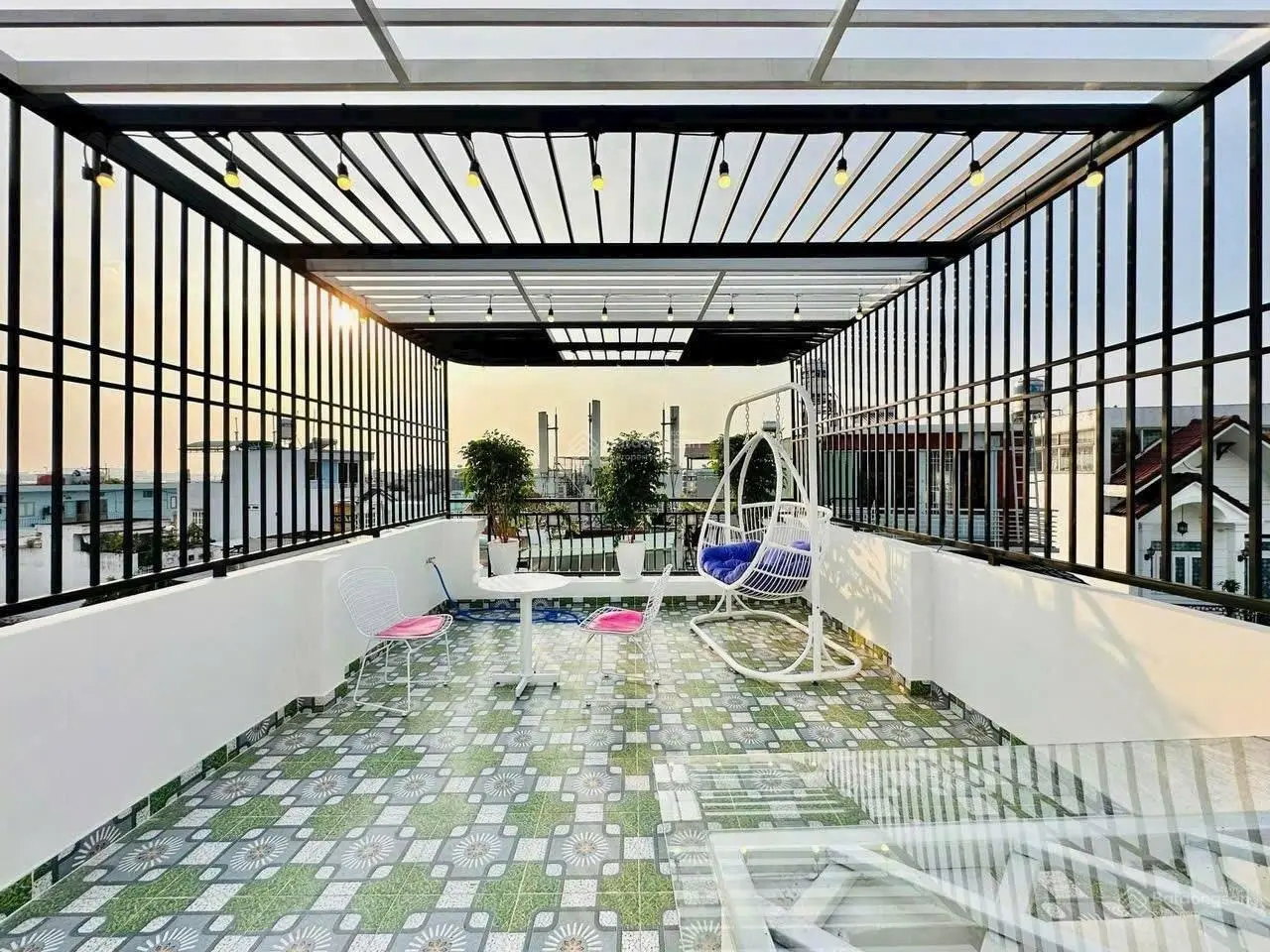Chú Sáu bán nhà 40m2 Lê Hồng Phong,Q5 xây 3 lầu giá 2tỷ990.Gần bệnh viện Nhiệt Đới.Cho thuê 10tr