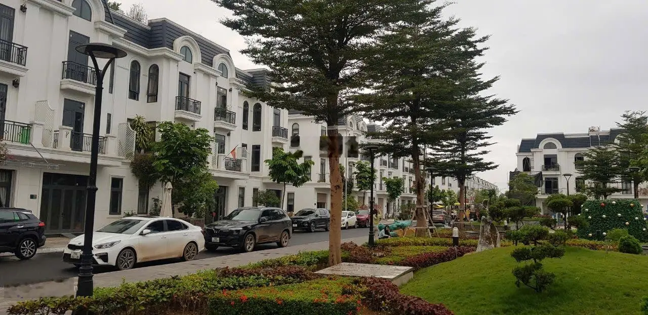 Cơ hội sở hữu ngay căn liền kề góc view đẹp nhất Crown Villas Trung tâm TNvới giá cực kỳ hấp dẫn