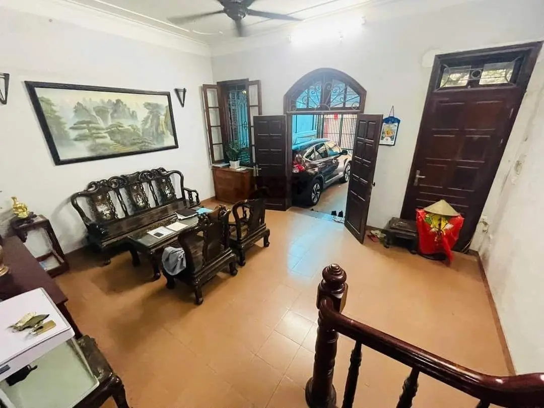 Bán Gấp nhà Đường 800A cầu giấy 123m2 x 4 tầng mặt tiền hơn 6m ngõ ô tô tránh khu phân lô víp