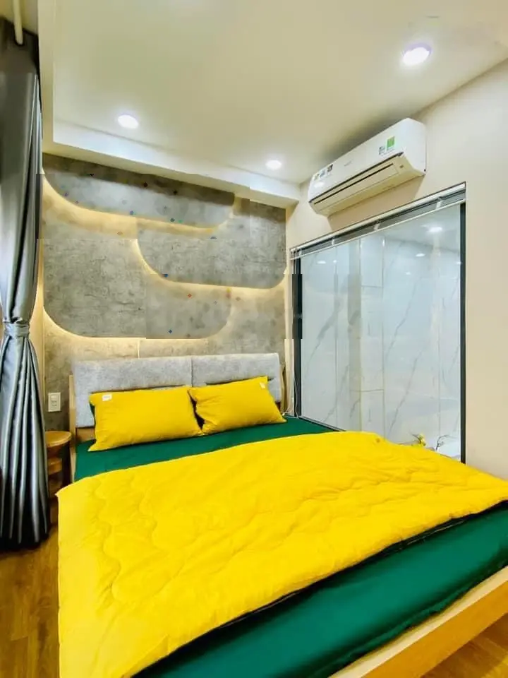Giá 20 tỷ. Mặt tiền kinh doanh ngay Trần Nguyên Đán, Q.1 gần Chợ Tân Định. Ngang 4 x 16