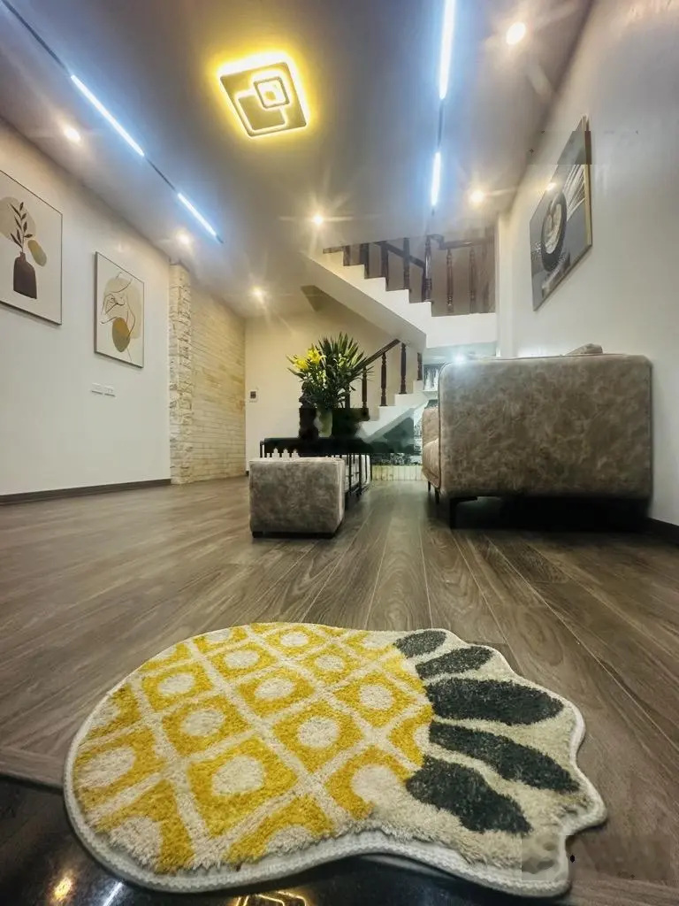 Siêu Hiếm_Ngay Ngã Tư Phố Huế+Trần Xuân Soạn+Trần Nhân Tông_Nhà Đẹp 5Tầng x DT 35m2_Hơn 8Tỷ