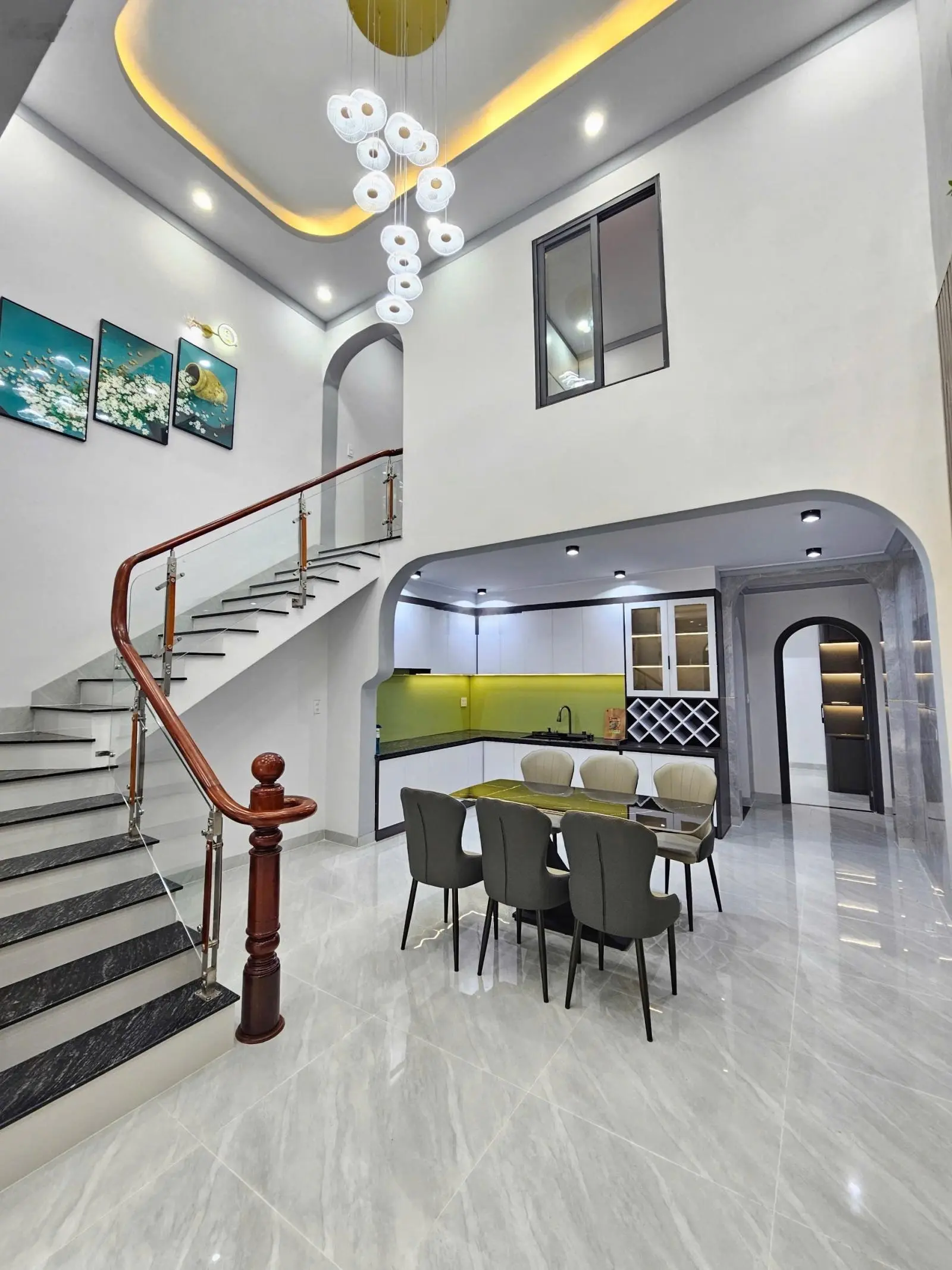 Nhà 82.5m2 3.4 tỷ TL ngang 5m có phòng ngủ dưới, KDC ngay chợ Phú Phong, p. Bình Chuẩn