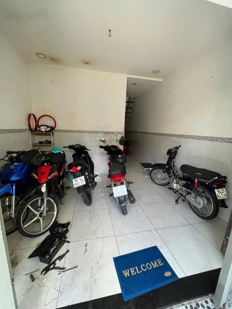 Nhà rẻ - Hẻm xe hơi - Chỉ 3.75 tỷ - Đình Nghi Xuân - 40m2 ( 4 x 10 )