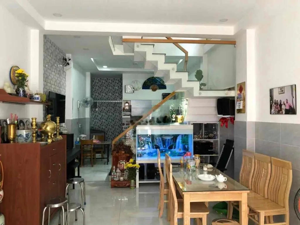 Bán nhà hẻm 35 Nguyễn Quý Anh, 4.2x12m, 1 lầu, Giá 5.2 tỷ TL