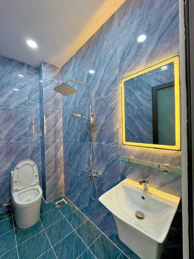 Căn mặt tiền 57,7m2 giá 4 tỷ 150 triệu đường Cửu Long, P2, Tân Bình.