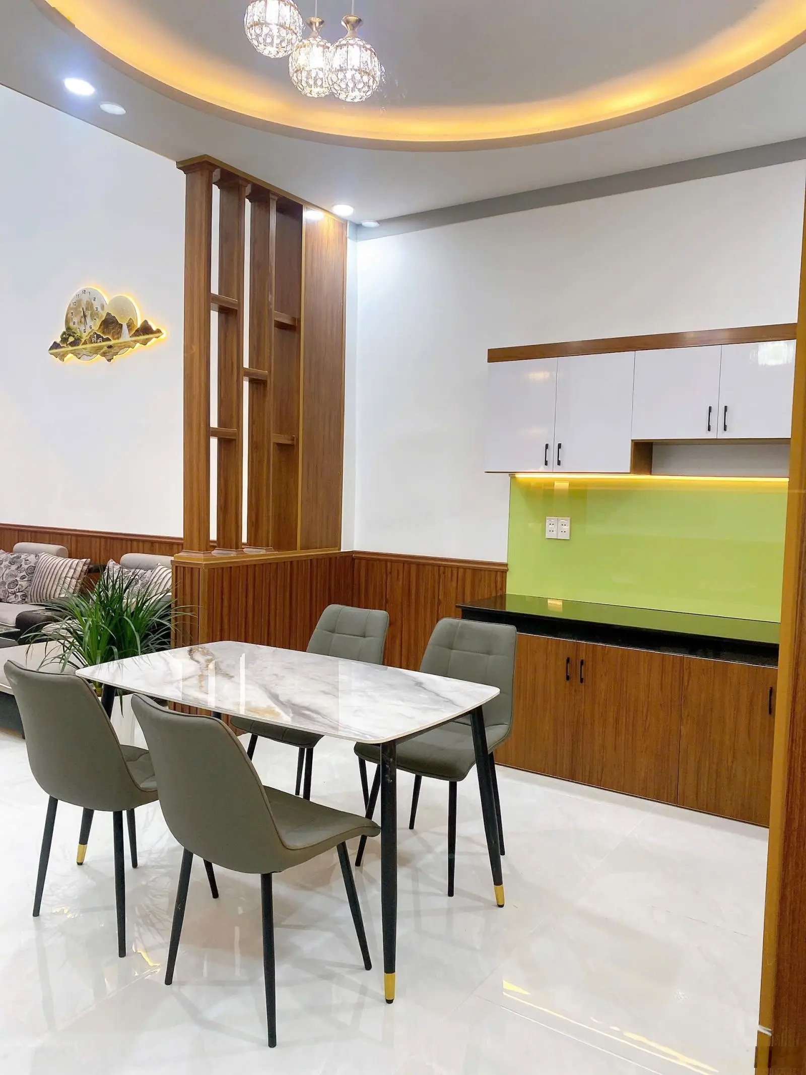 Bán nhà đep, gần chợ Quang Thắng