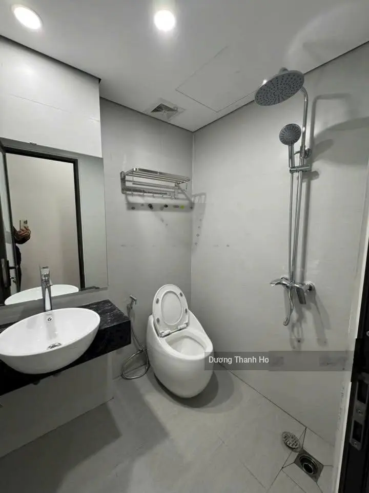 Bán nhà Thạch Bàn 45m2 x 4,5 tầng cách mặt phố Thạch Bàn 50m, 7 phòng ngủ, giá hơn 7 tỷ