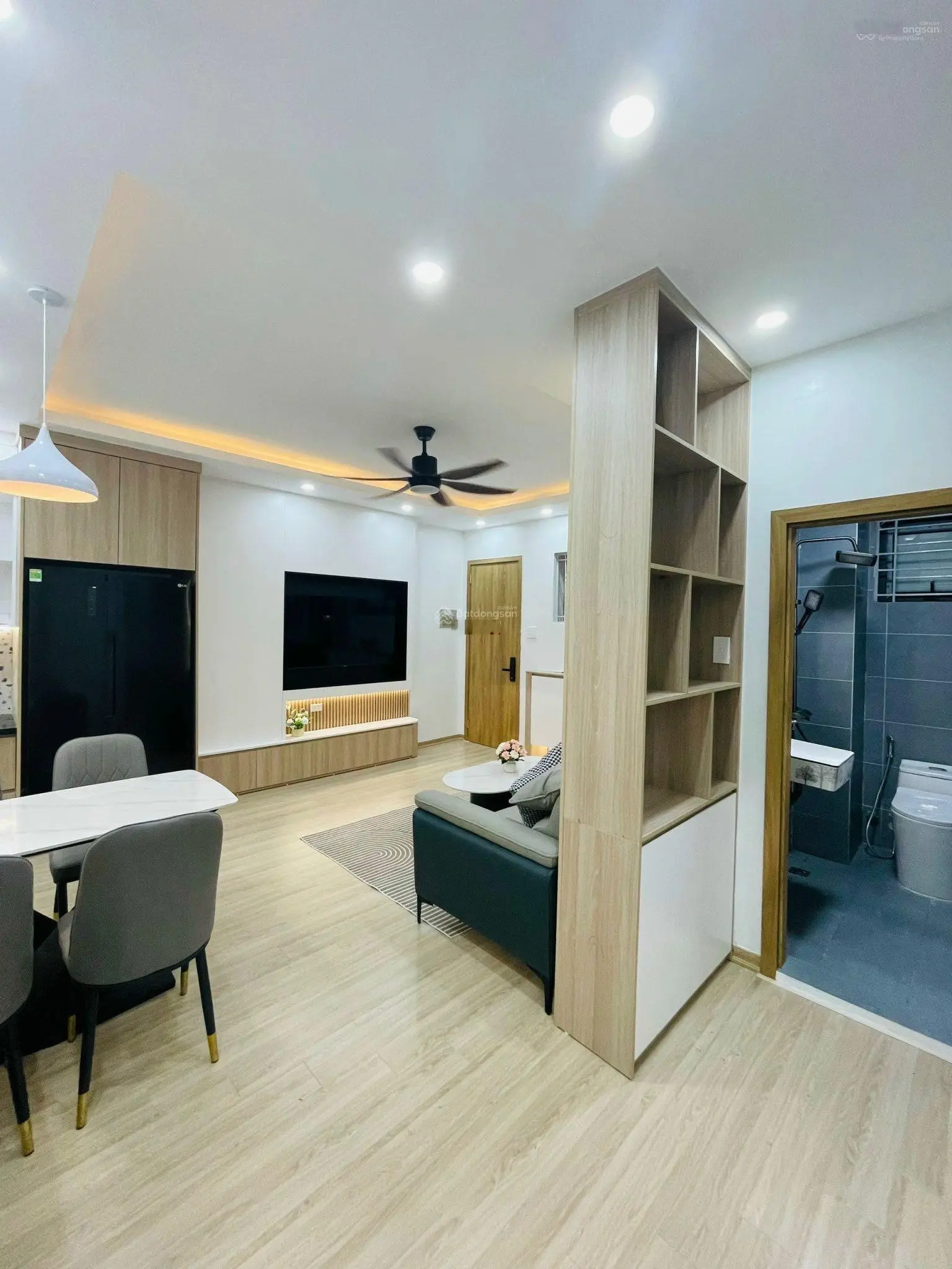 Bán căn hộ tại Nơ3 Bán đảo Linh Đàm - Hoàng Mai Hà Nội. 80m2 3ngủ 2VS. Giá 3tỷ480tr