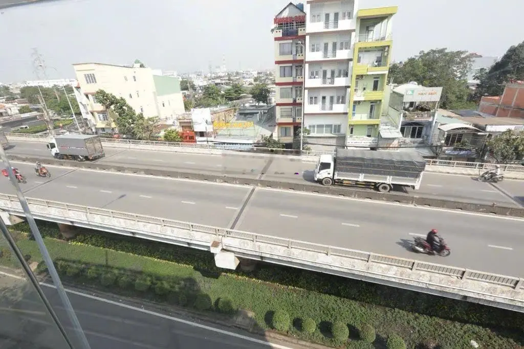 Bán tòa nhà 5 tầng mặt tiền Hà Huy Giáp Ngã Tư Ga- Thạnh Lộc-Thanh Xuân- 269m2