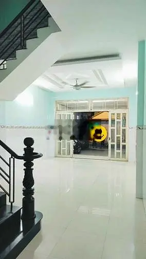 Bán Nhà Đường 6m Xe Hơi 16 Chổ Vào Nhà – Đình Phong Phú, 97m2, 2 tầng