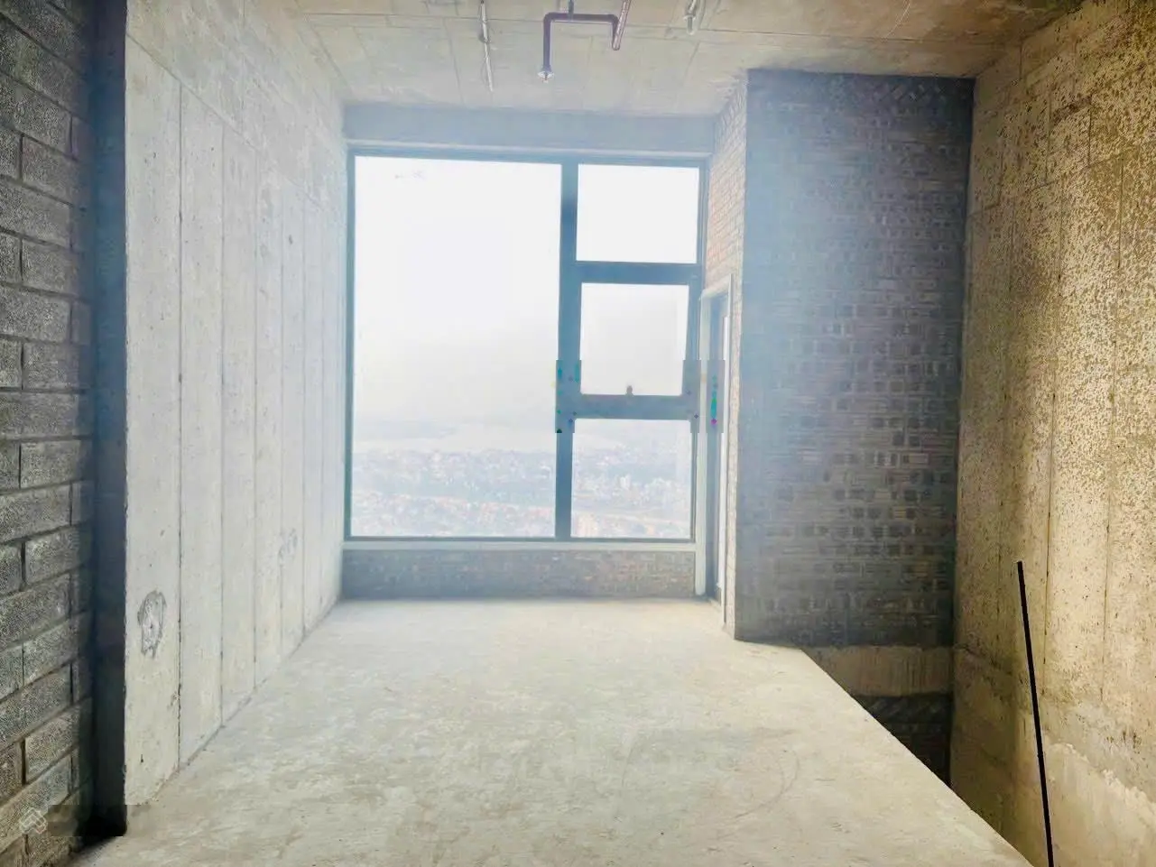 Bán duplex, penthouse Sky Oasis trần cao, full kính ngắm hoàng hôn, view sông Hồng