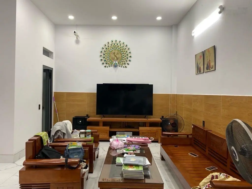 BÁN NHÀDIỆN TÍCH KHỦNG 85M2 , NGANG 5.4M ,PHẠM THẾ HIỂN ,KDC HHIỆN HỮU ,HOÀN CÔNG ĐỦ , NHỈNH 4 TỶ