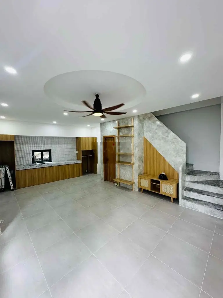 Bán nhà 1 trệt 1 lầu phường Quang Vinh