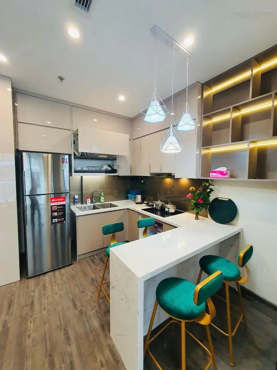 Hot! Chính chủ cần bán căn 1 ngủ - Tonkin 1 - DT: 45,7m2, full nội thất, view cực đẹp - chỉ 2.9 tỷ